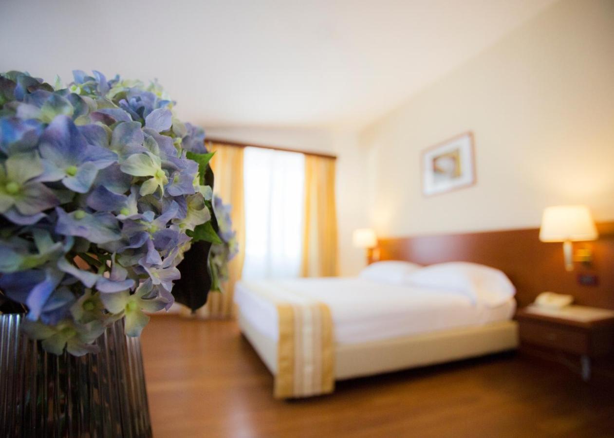 Hotel Europa Rende Kültér fotó