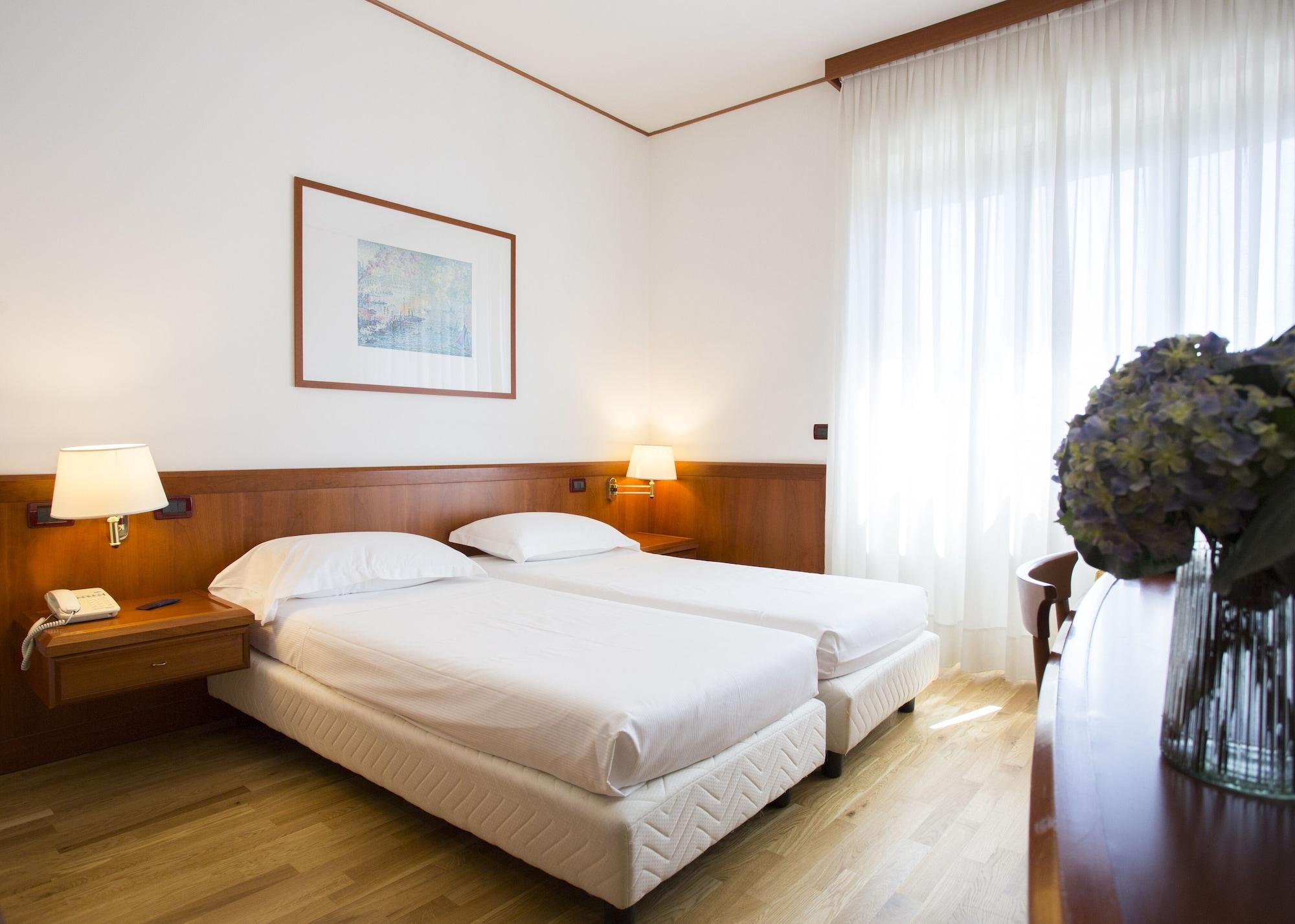 Hotel Europa Rende Kültér fotó