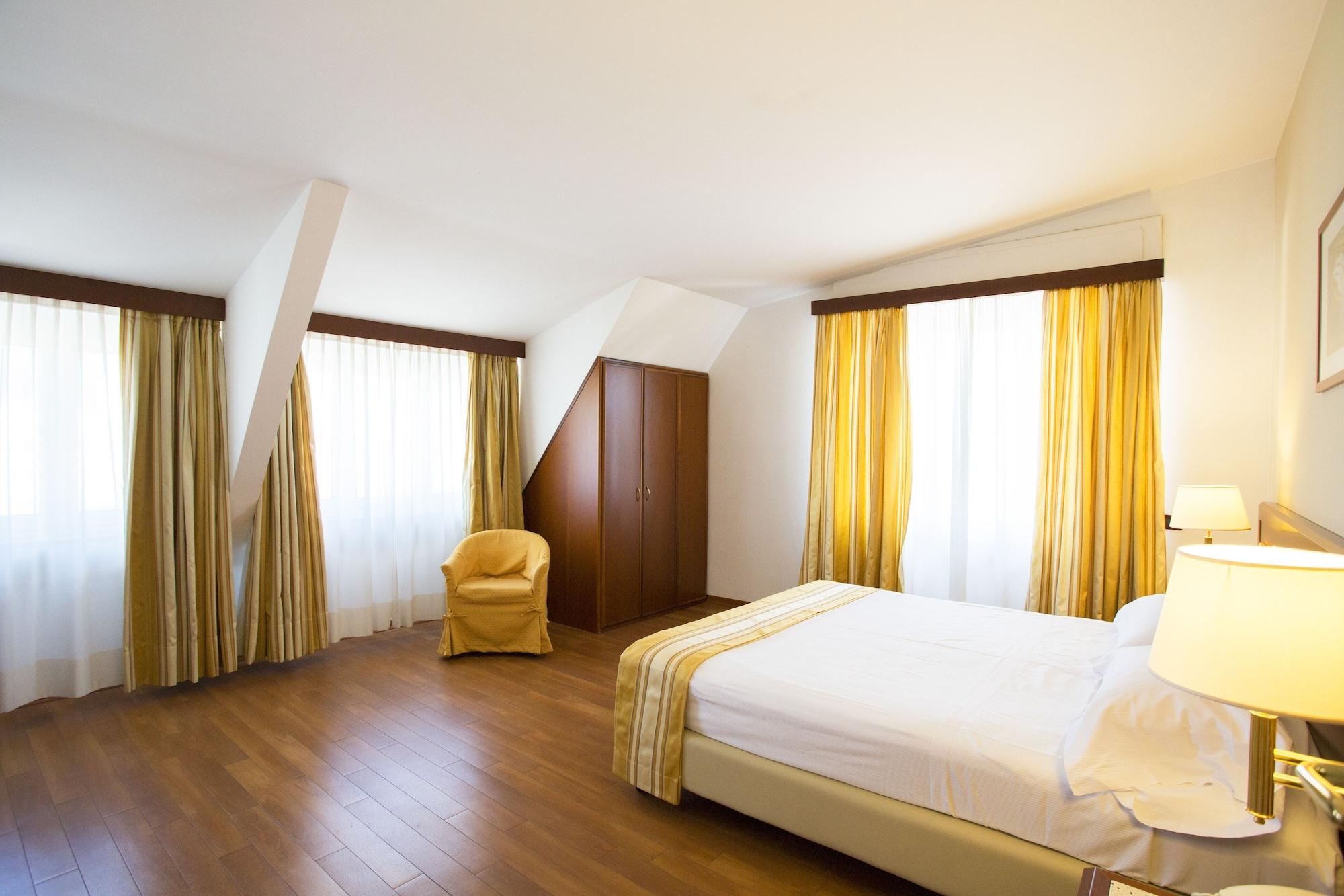Hotel Europa Rende Kültér fotó
