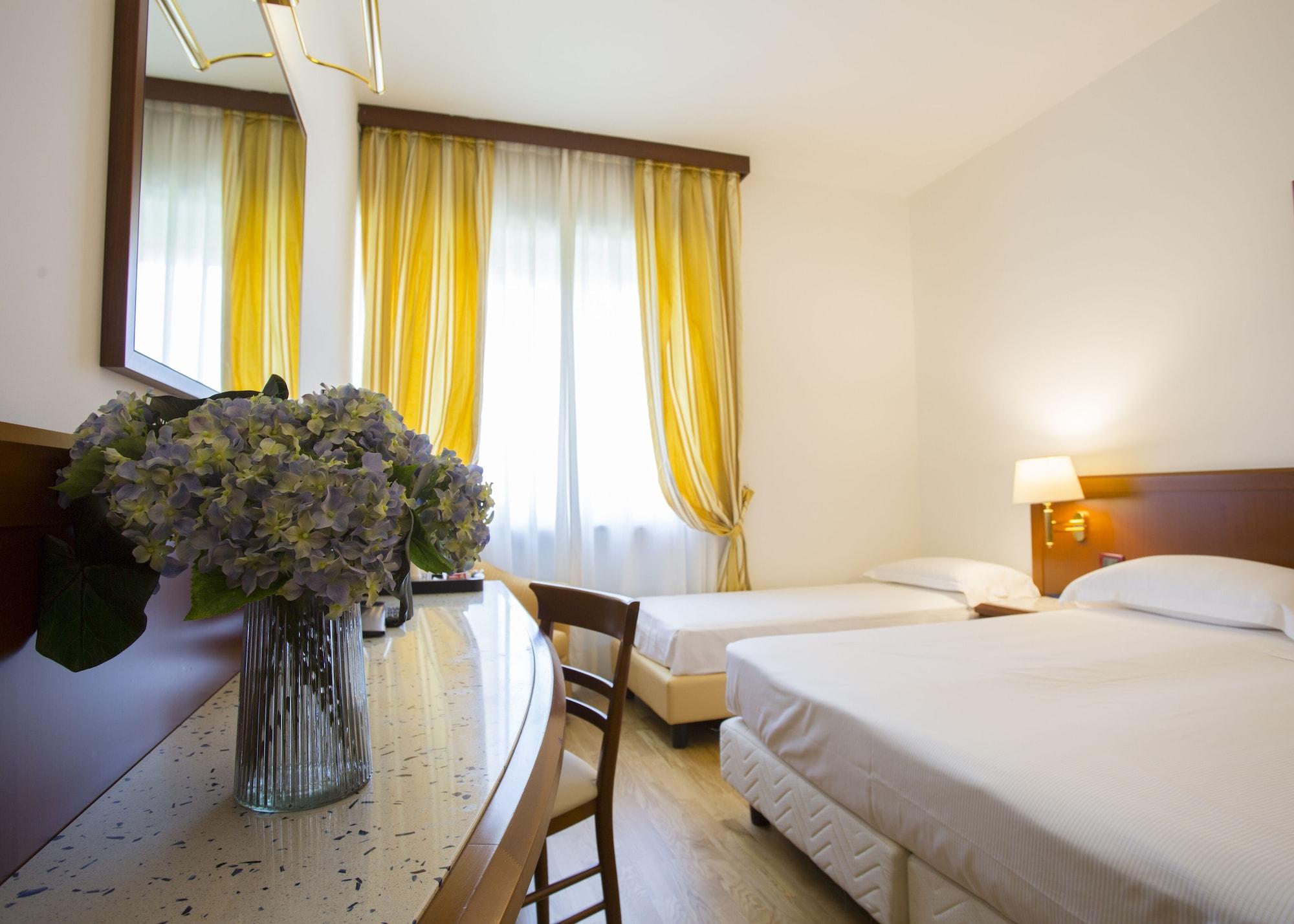 Hotel Europa Rende Kültér fotó