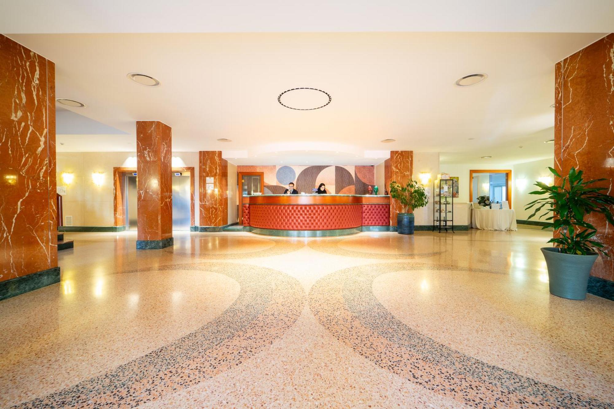 Hotel Europa Rende Kültér fotó