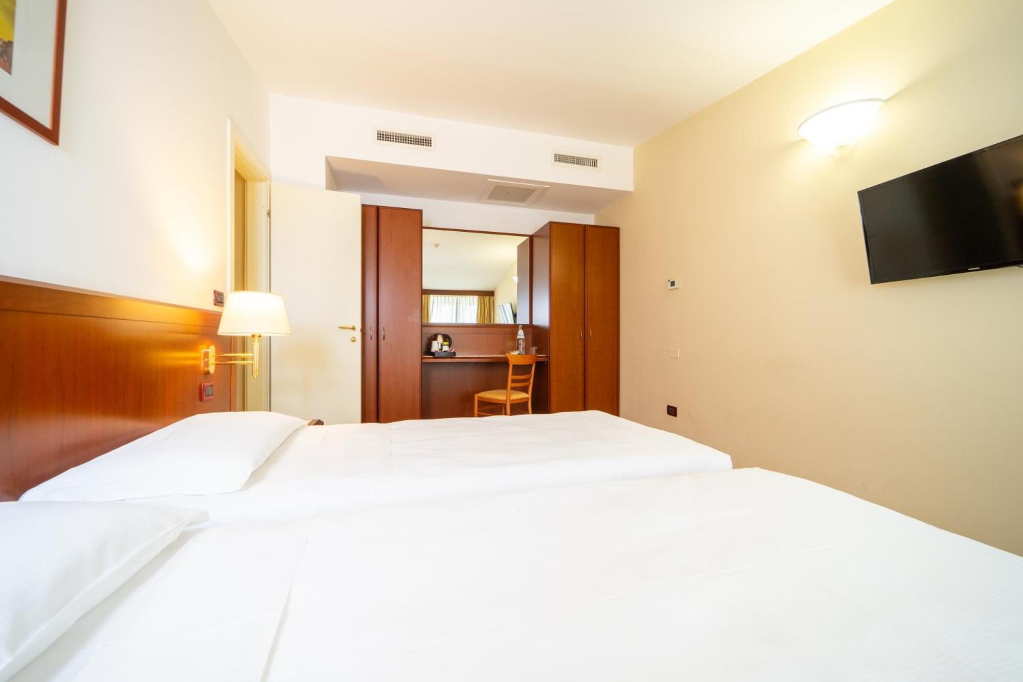 Hotel Europa Rende Kültér fotó